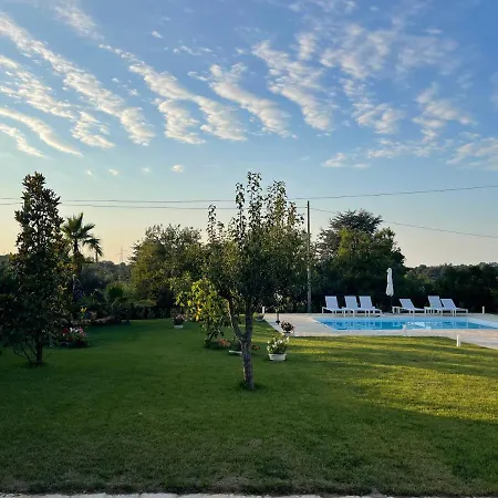 Hotel Trulli In Giardino
